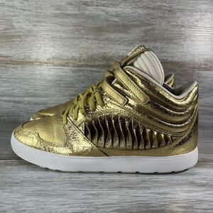 Reebok Women’s Dance Urlead Mid Twist Gold Sneakers Size 9.5